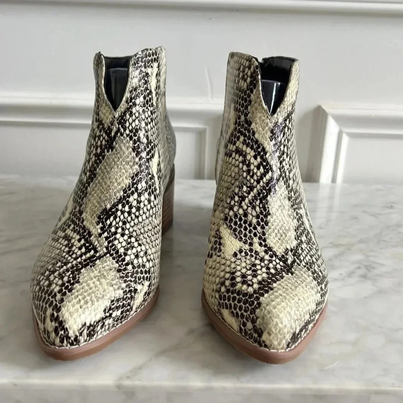 Emily Booties Natural Snake Leather Size 7.5 8 - Picture 6 of 8